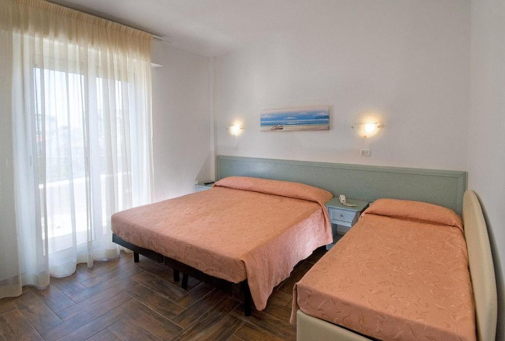 Hotel Belmar Cattolica Luaran gambar